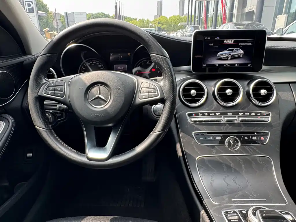 Mercedes-Benz C-Class — миниатюра 10