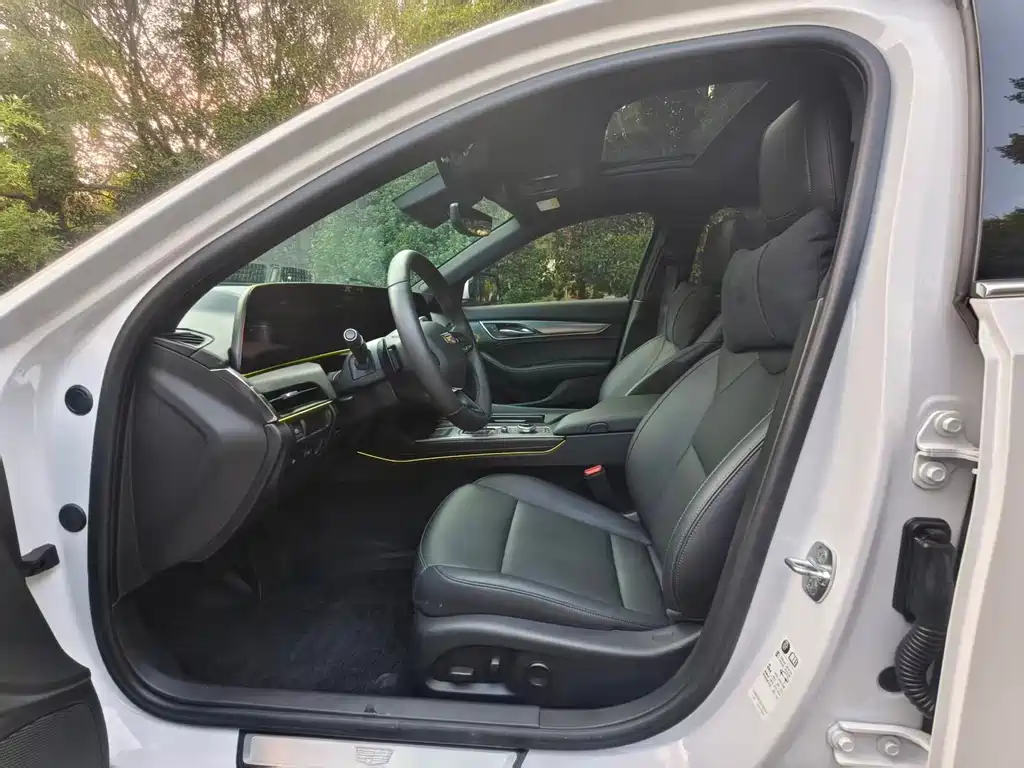 Cadillac CT5 — миниатюра 4