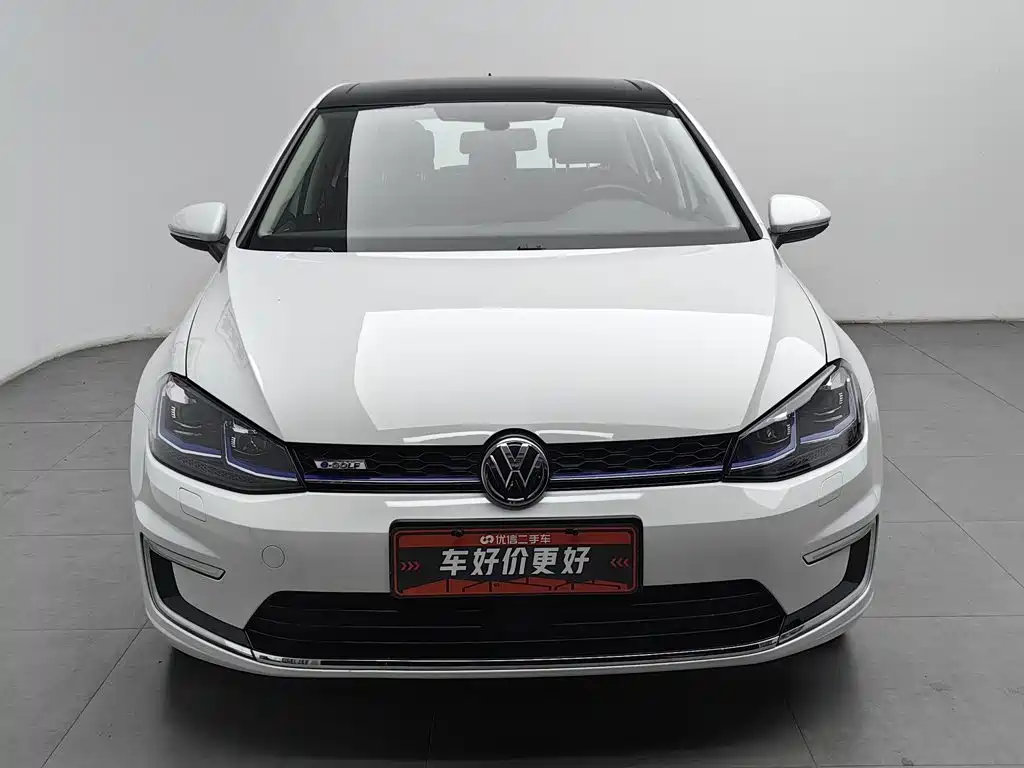 Volkswagen Golf EV — миниатюра 3