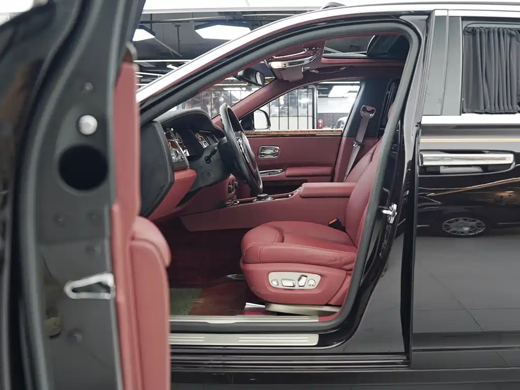 Rolls-Royce Ghost — миниатюра 7
