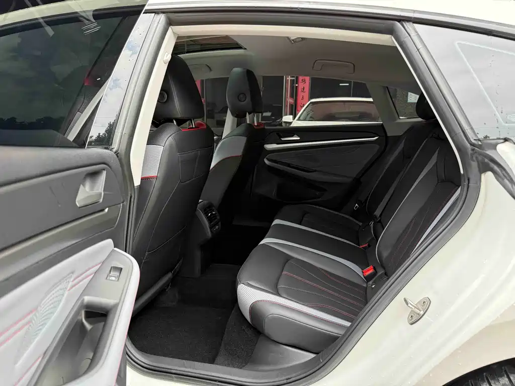 Volkswagen Lamando — миниатюра 8