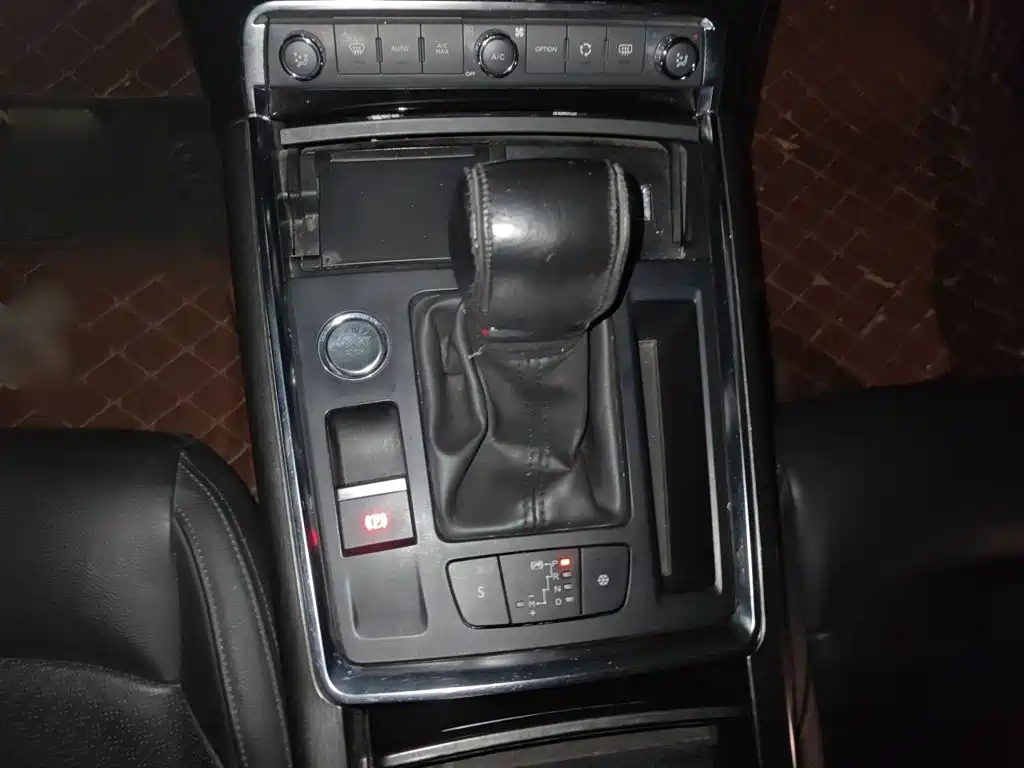 Citroen C6 — миниатюра 7