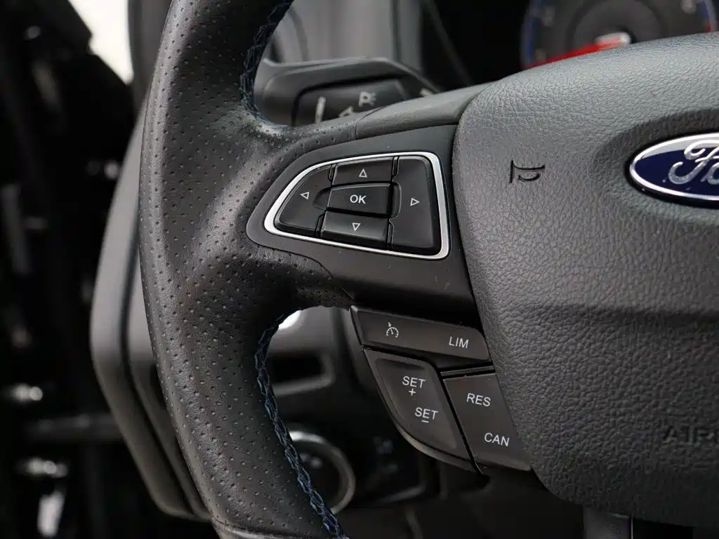 Ford Focus (Import) — миниатюра 14