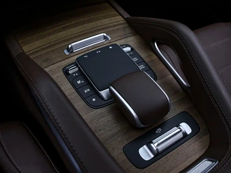 Mercedes-Benz GLS — миниатюра 10