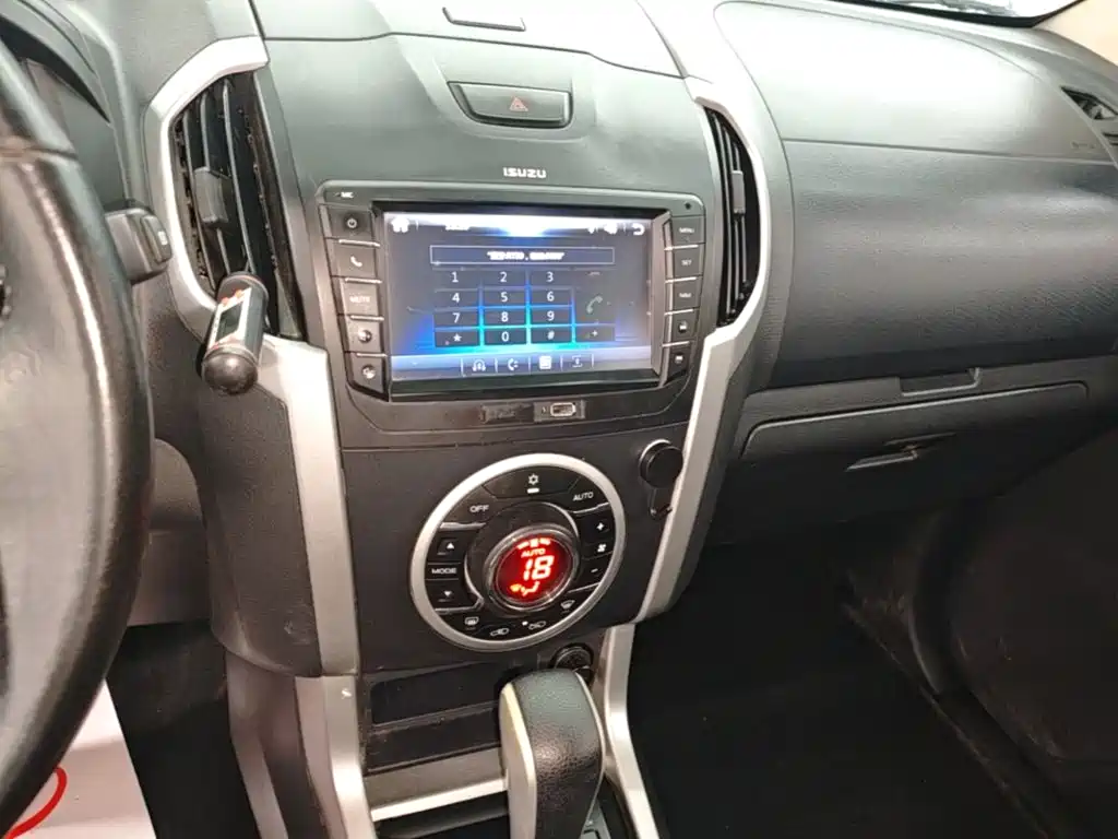 Isuzu D-MAX — миниатюра 13