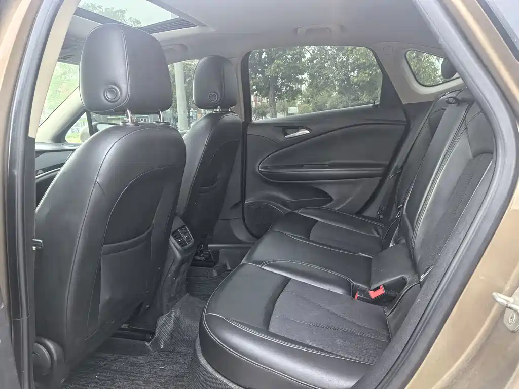Buick Verano — миниатюра 5