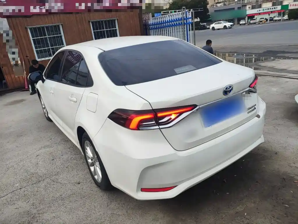 Toyota Corolla — миниатюра 5