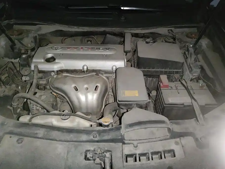 Toyota Camry — миниатюра 8