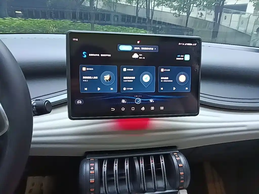 BYD Yuan Plus — миниатюра 13