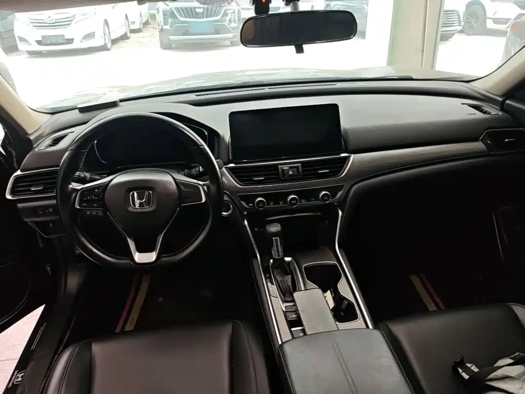 Honda Accord — миниатюра 14
