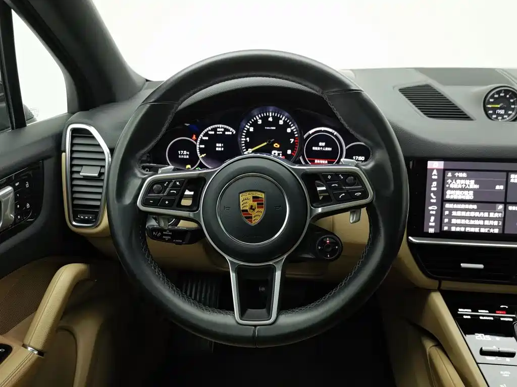 Porsche Cayenne Hybrid — миниатюра 11