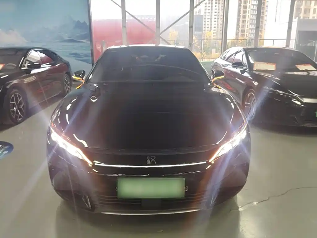 BYD Han — миниатюра 3