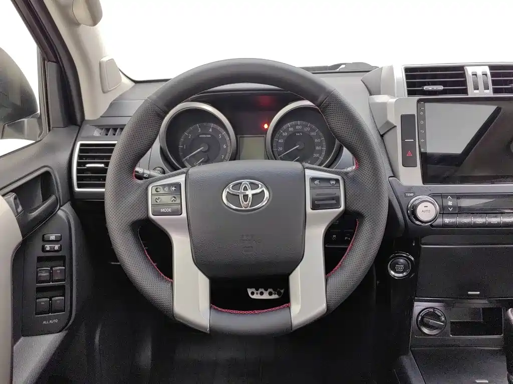 Toyota Prado — миниатюра 11