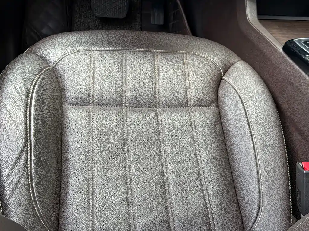 Mercedes-Benz GLE (Import) — миниатюра 8