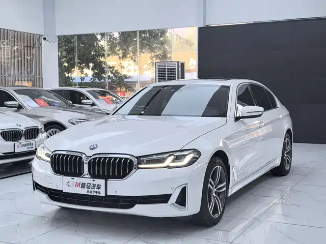 BMW 5 SERIES 2021