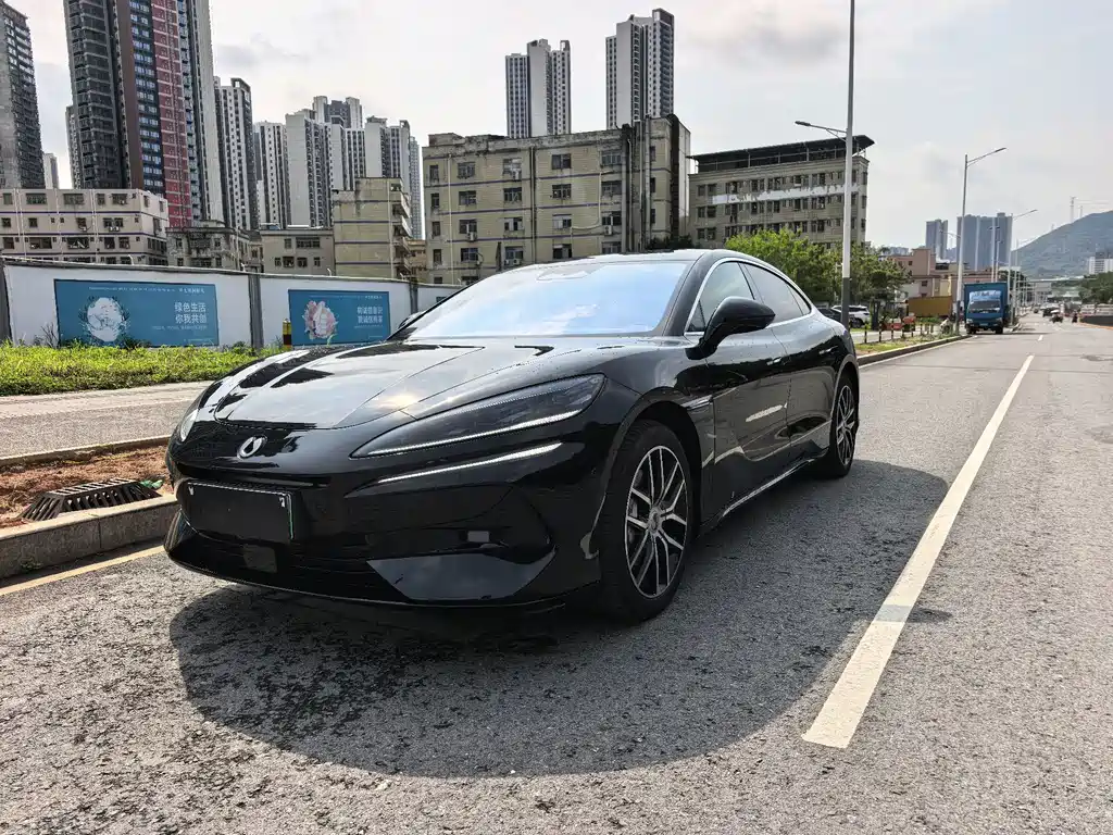 Denza Z9