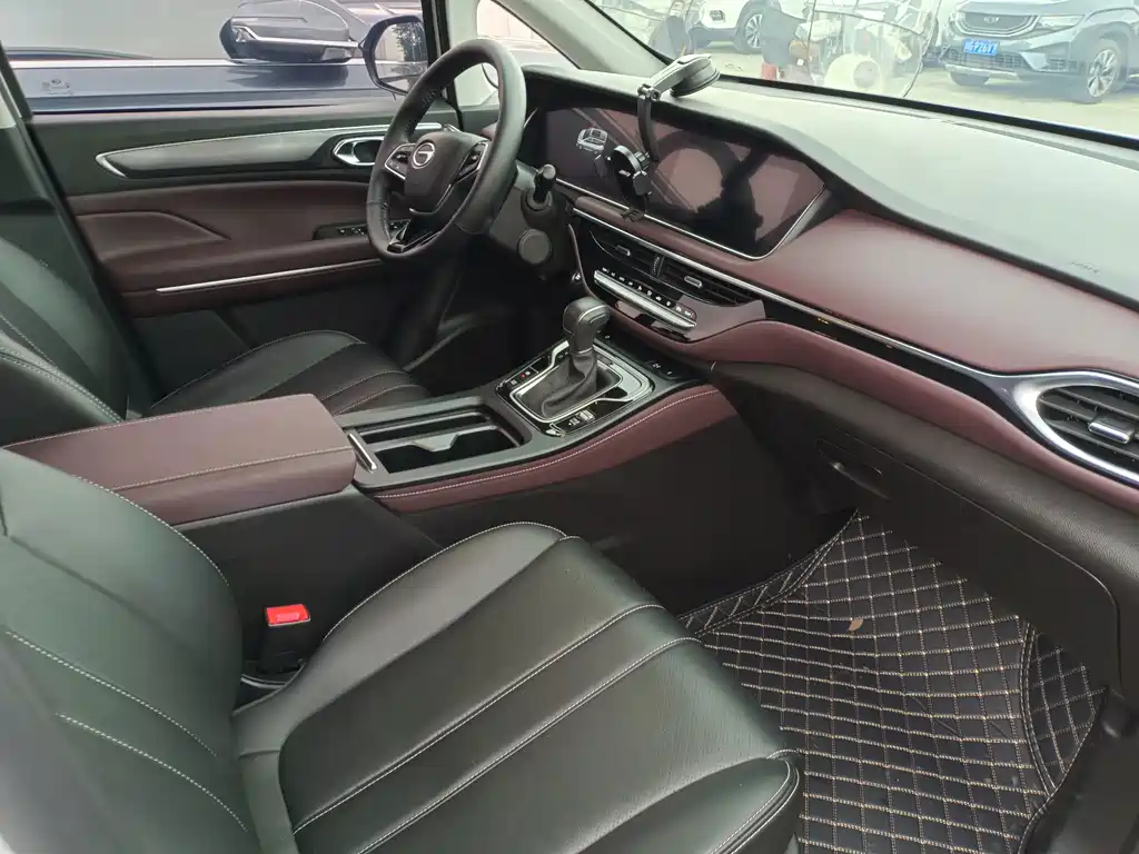 GAC Motor Trumpchi M6 — миниатюра 9