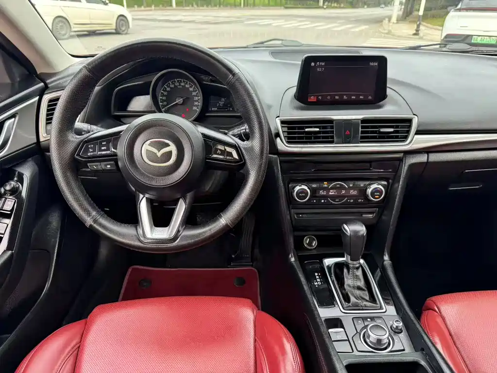 Mazda 3 Axela — миниатюра 10
