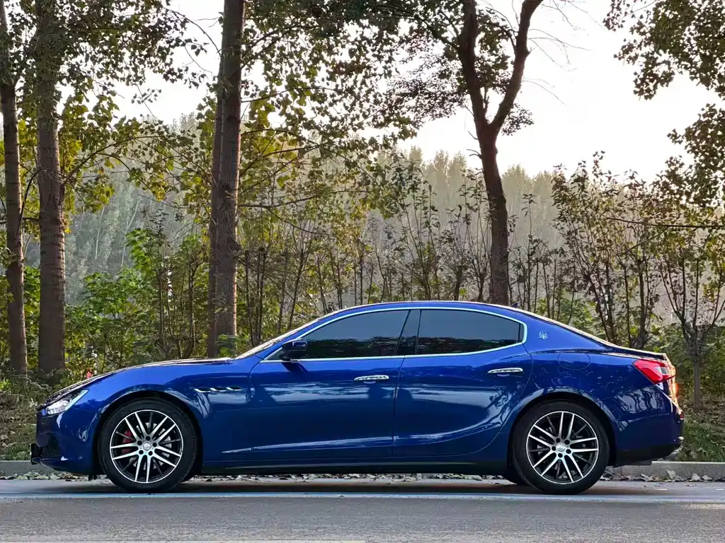 MASERATI GHIBLI