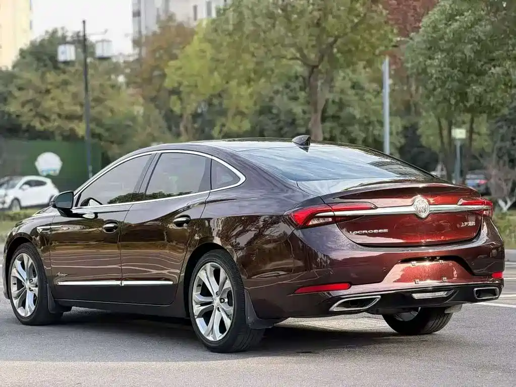 Buick LaCrosse 2021 Avenir