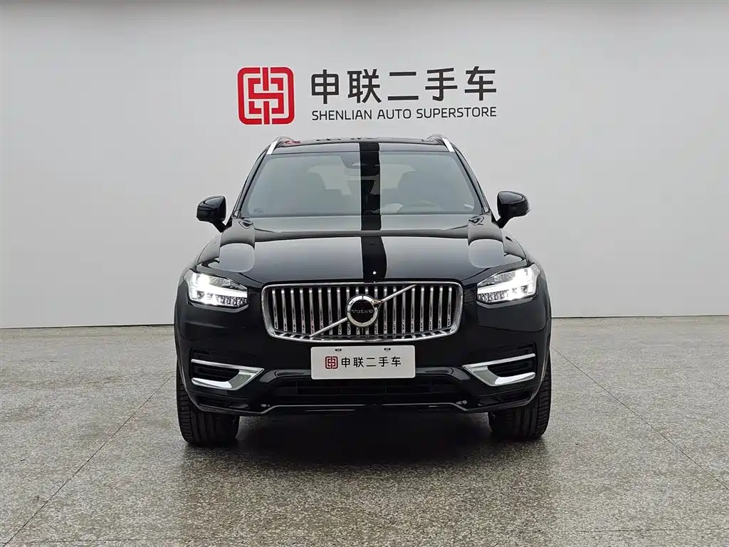 Volvo XC90 2025 B6 Luxury 7 мест