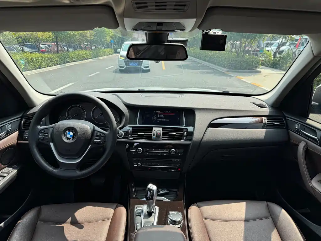 BMW X3 (Import) — миниатюра 7