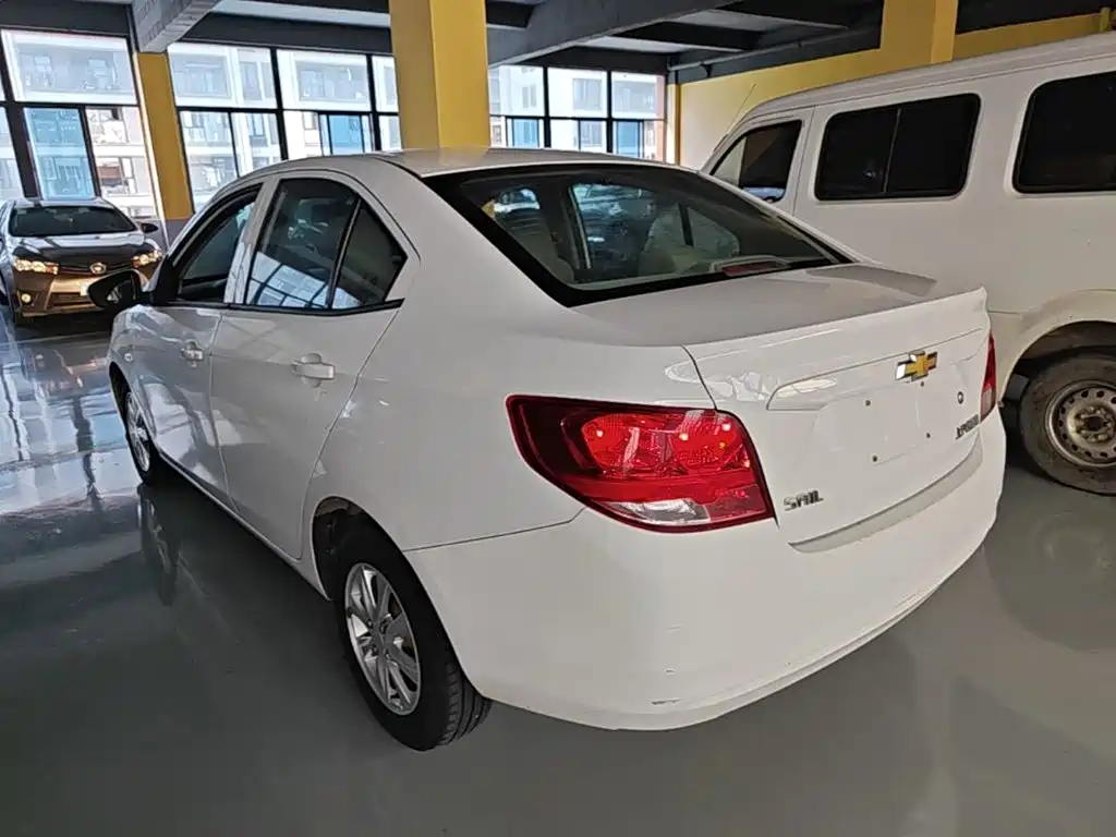 Chevrolet Sail — миниатюра 5