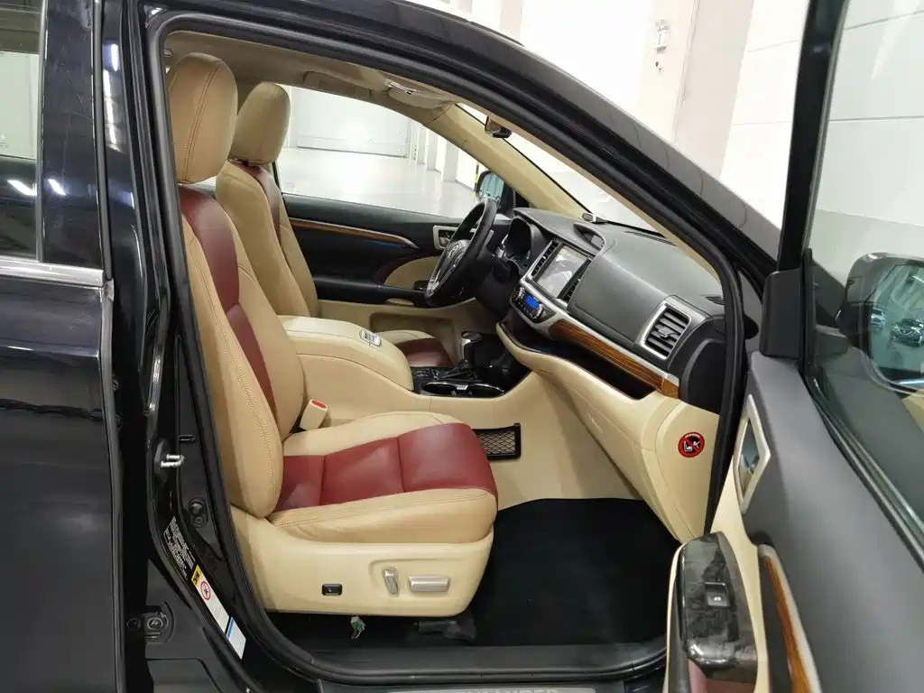 Toyota Highlander — миниатюра 23