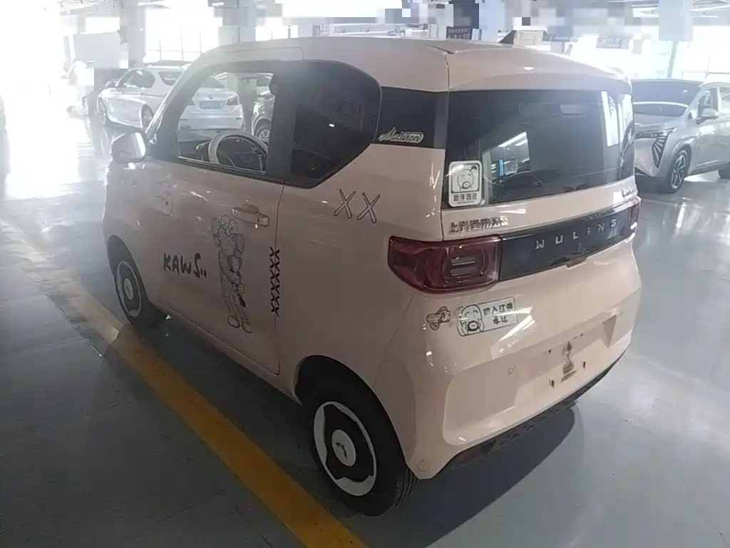 Wuling MINIEV — миниатюра 5