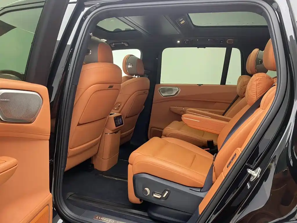 Lynk & Co 900 — миниатюра 19