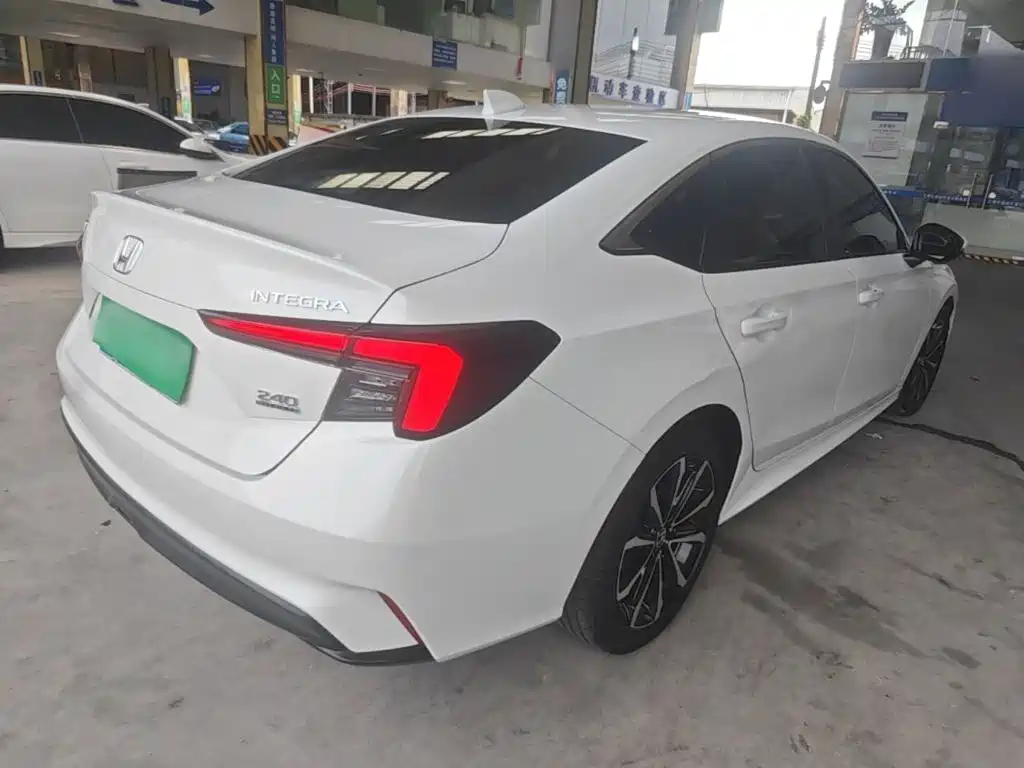 Honda Integra — миниатюра 7