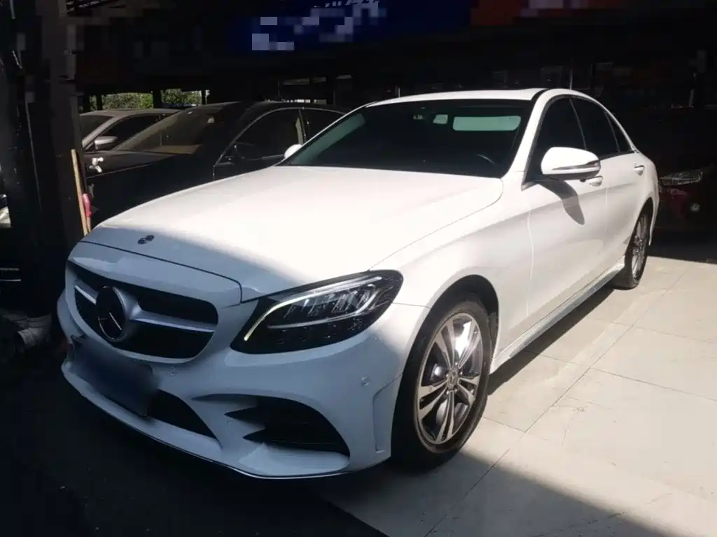 Mercedes-Benz C-Class — миниатюра 2