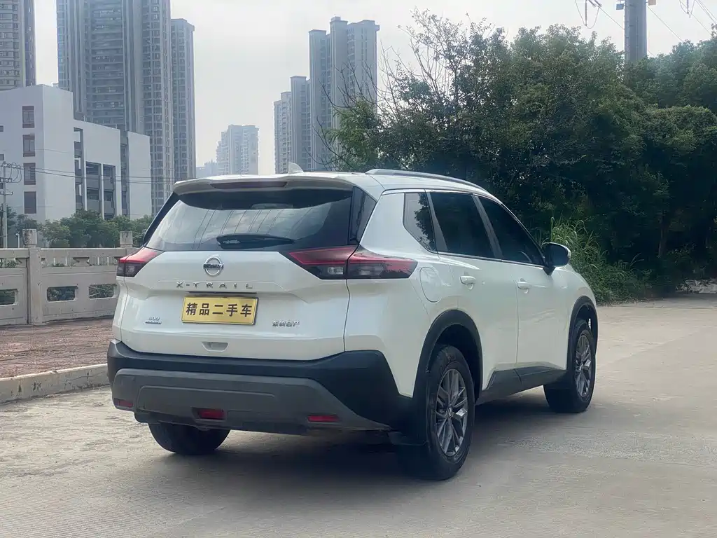 Nissan X-Trail — миниатюра 7