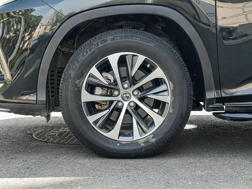 Lexus RX — миниатюра 8