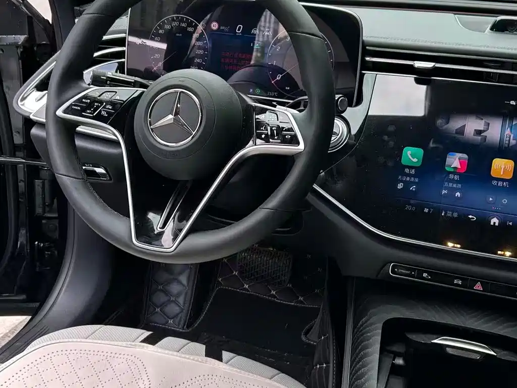 Mercedes-Benz E-Class — миниатюра 7