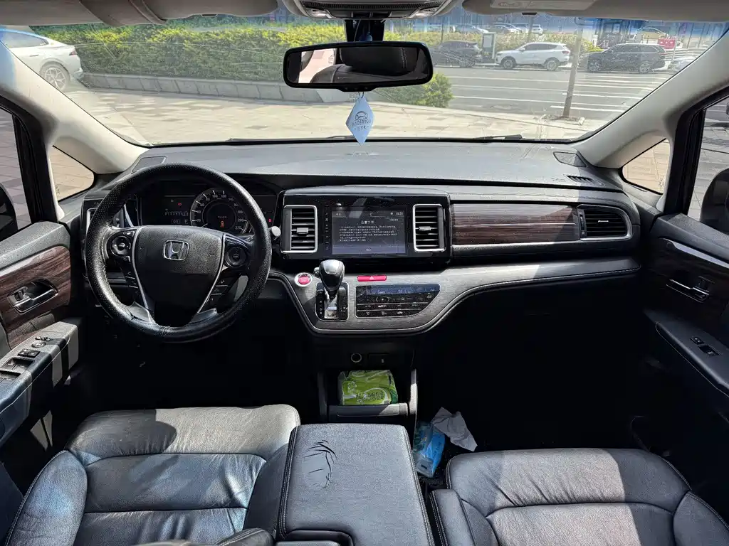 Honda Elysion — миниатюра 8