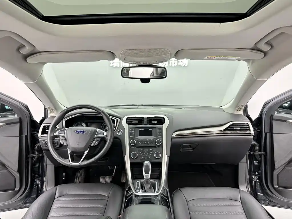 Ford Mondeo — миниатюра 8