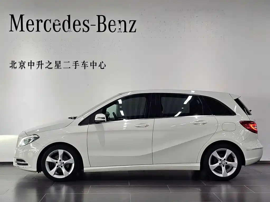 Mercedes-Benz B-Class — миниатюра 2