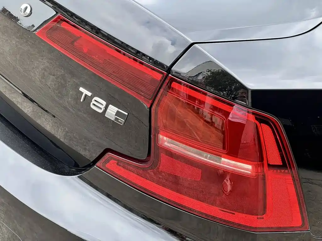 Volvo S90 PHEV — миниатюра 5