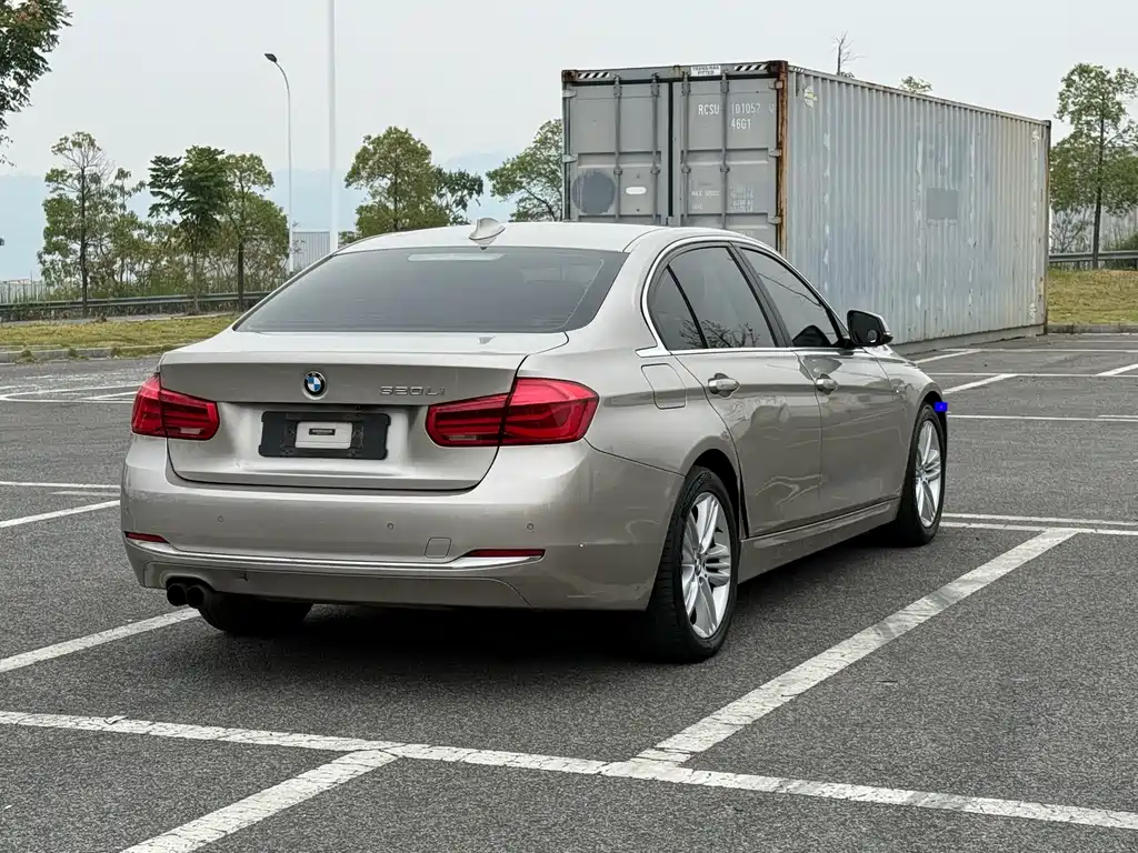 BMW 3 Series — миниатюра 4