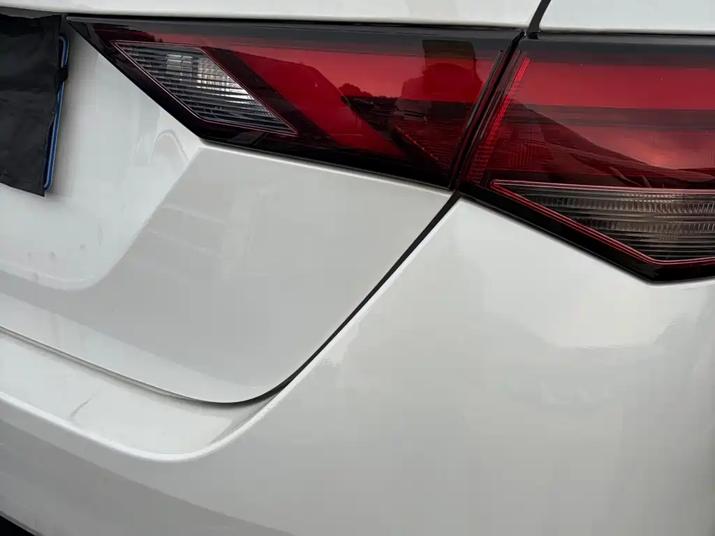 Nissan Sylphy — миниатюра 19