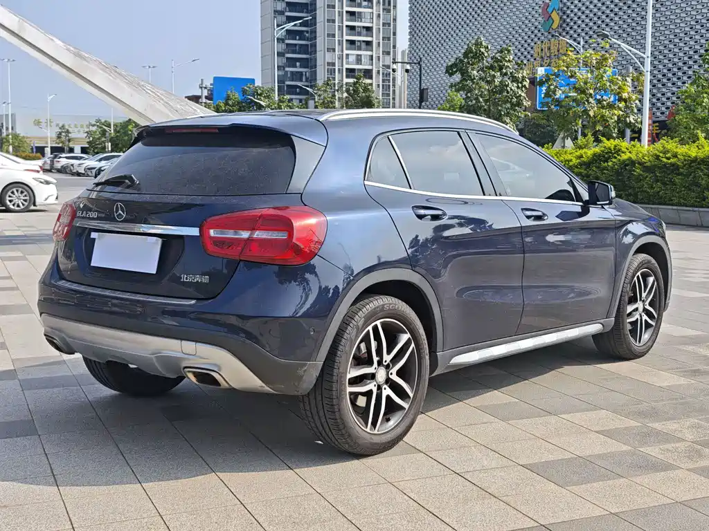 Mercedes-Benz GLA — миниатюра 4