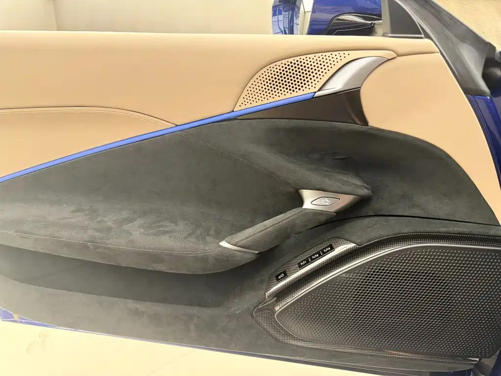 Ferrari Roma — миниатюра 11