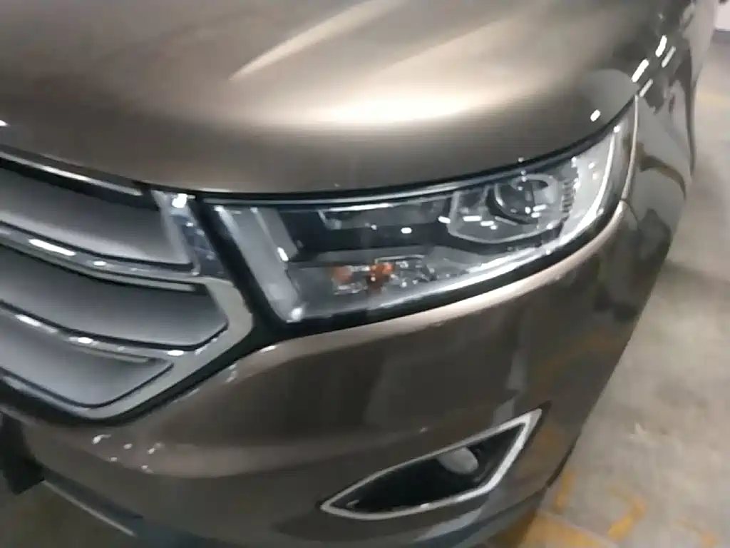 Ford Edge — миниатюра 24