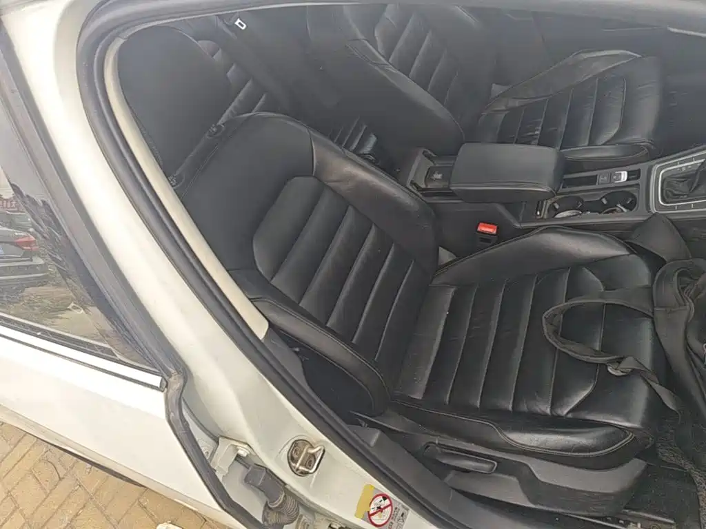Volkswagen Golf — миниатюра 25