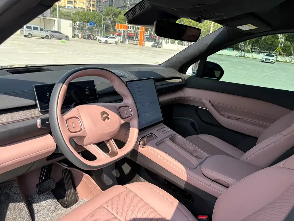 NIO EC6 — миниатюра 9