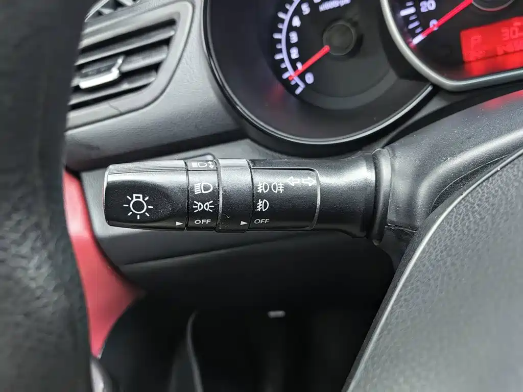 Kia K2 — миниатюра 21