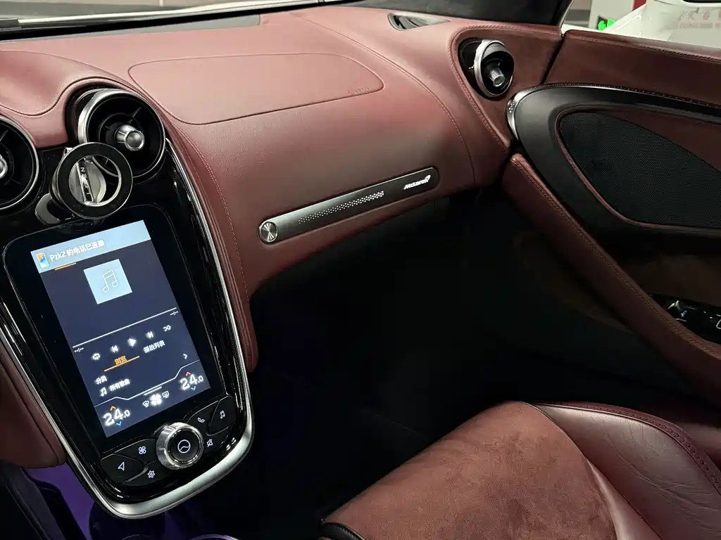 McLaren GT — миниатюра 13