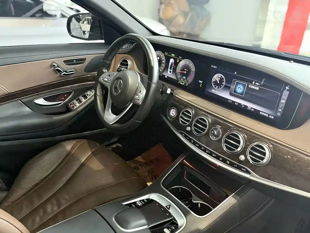 Mercedes-Benz S-Class — миниатюра 17