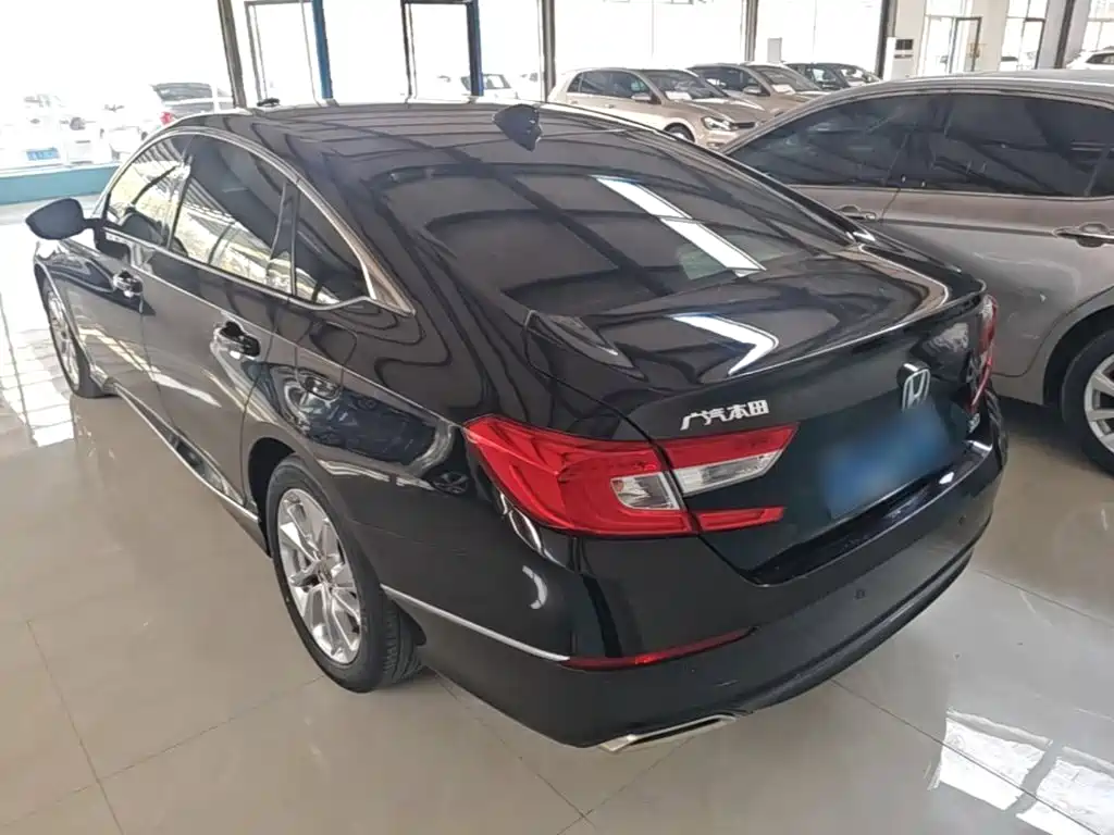 Honda Accord — миниатюра 5